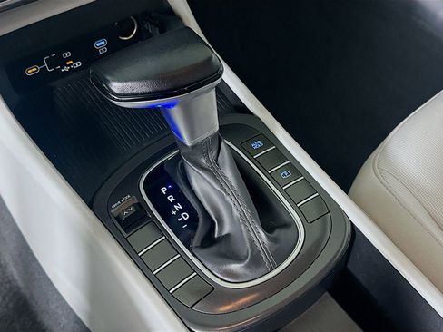 Used 2025 Hyundai Kona SEL image 25