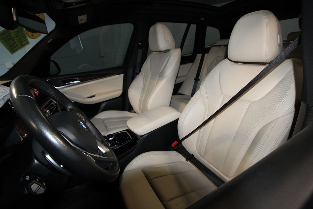 Used 2023 BMW X3 xDrive30i w/ Premium Package AWD/4WD image 4