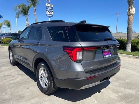 New 2026 Ford Explorer Active w/ Active Comfort Package RWD image 3