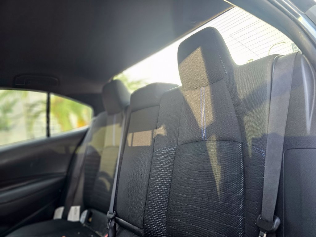 Used 2021 Toyota Corolla SE w/ Carpet Mat Package (TMS) FWD image 34