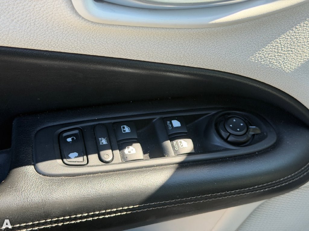 Used 2021 Jeep Compass Latitude w/ Driver Assistance Group FWD image 8