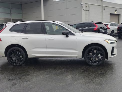 New 2026 Volvo XC60 B5 Ultra w/ Climate Package image 2