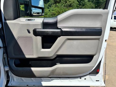 Used 2017 Ford F350 XL w/ Power Equipment Group RWD image 31