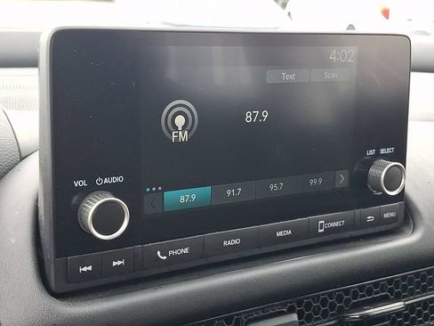 Used 2025 Honda HR-V LX image 17