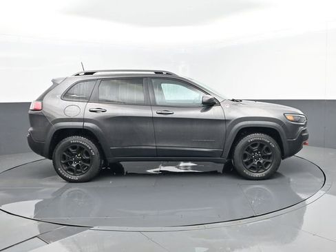 Used 2021 Jeep Cherokee Trailhawk w/ Comfort & Convenience Group image 4