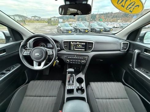 Used 2020 Kia Sportage LX image 21
