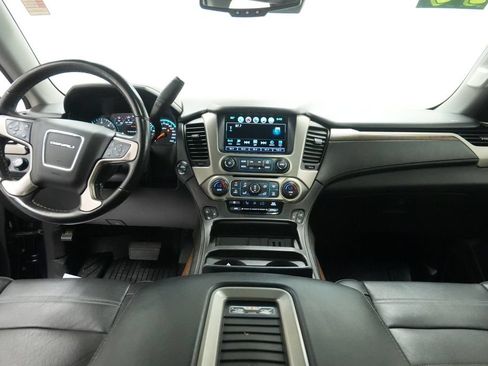 Used 2019 GMC Yukon Denali w/ Denali Ultimate Package AWD/4WD image 40