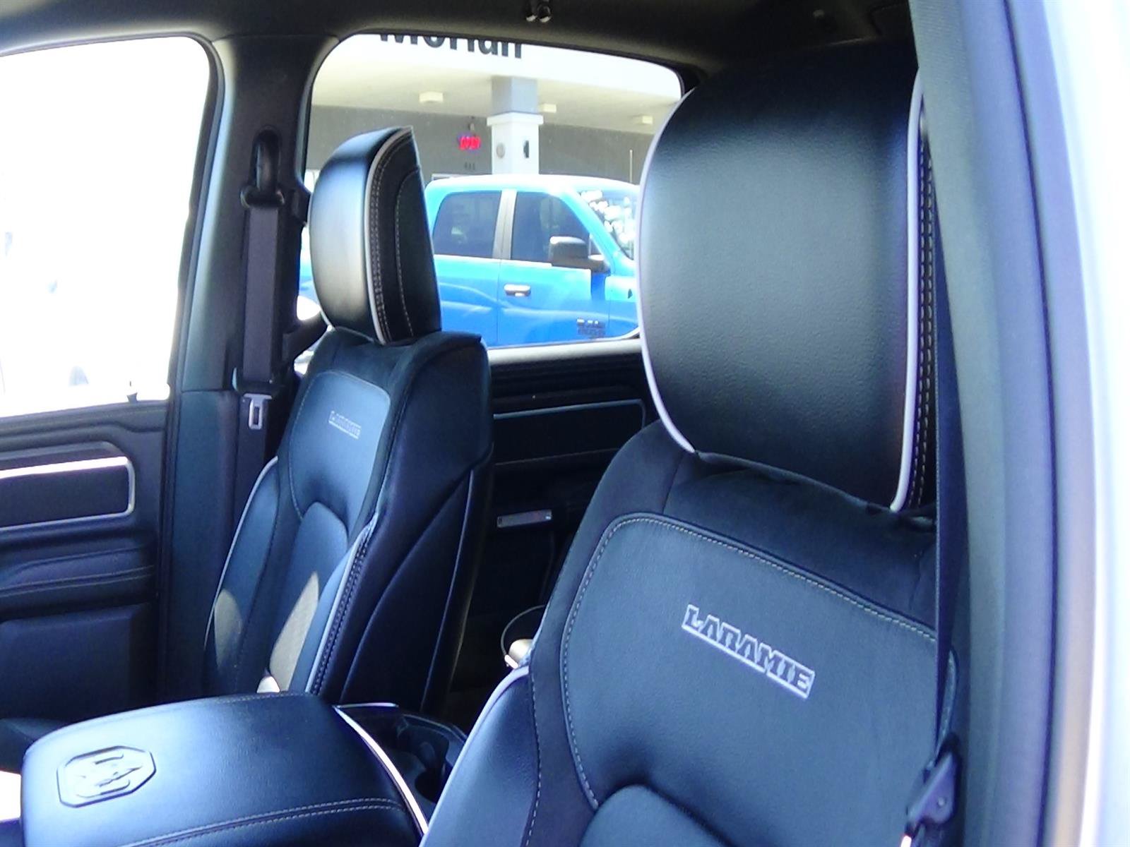 Used 2025 RAM 1500 Laramie w/ Sport Appearance Package AWD/4WD image 19