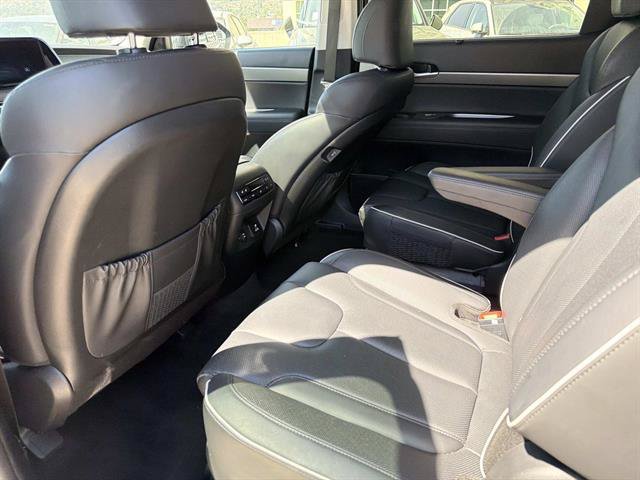 Used 2024 Hyundai Palisade SEL w/ Premium Package FWD image 10