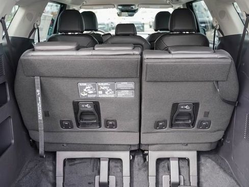 New 2026 Kia Carnival LXS image 27