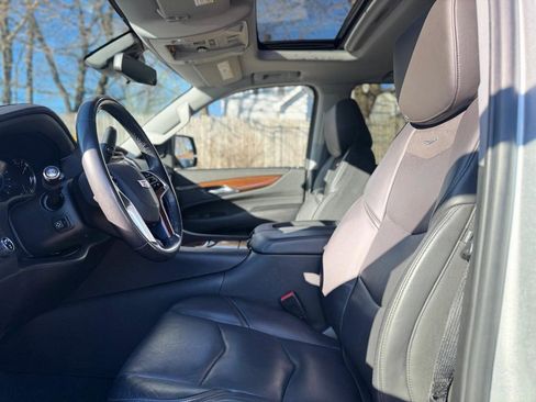 Used 2020 Cadillac Escalade Luxury image 15