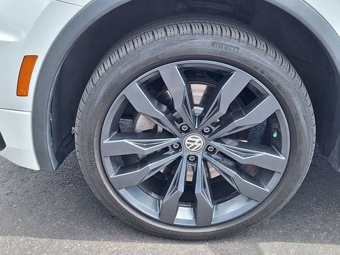 Used 2020 Volkswagen Tiguan SEL Premium R-Line AWD/4WD image 33