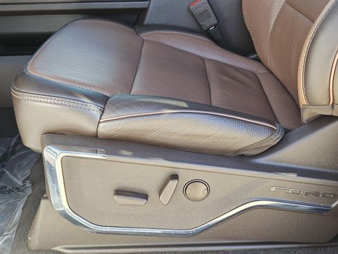 Used 2023 Ford F250 King Ranch w/ Chrome Package image 33