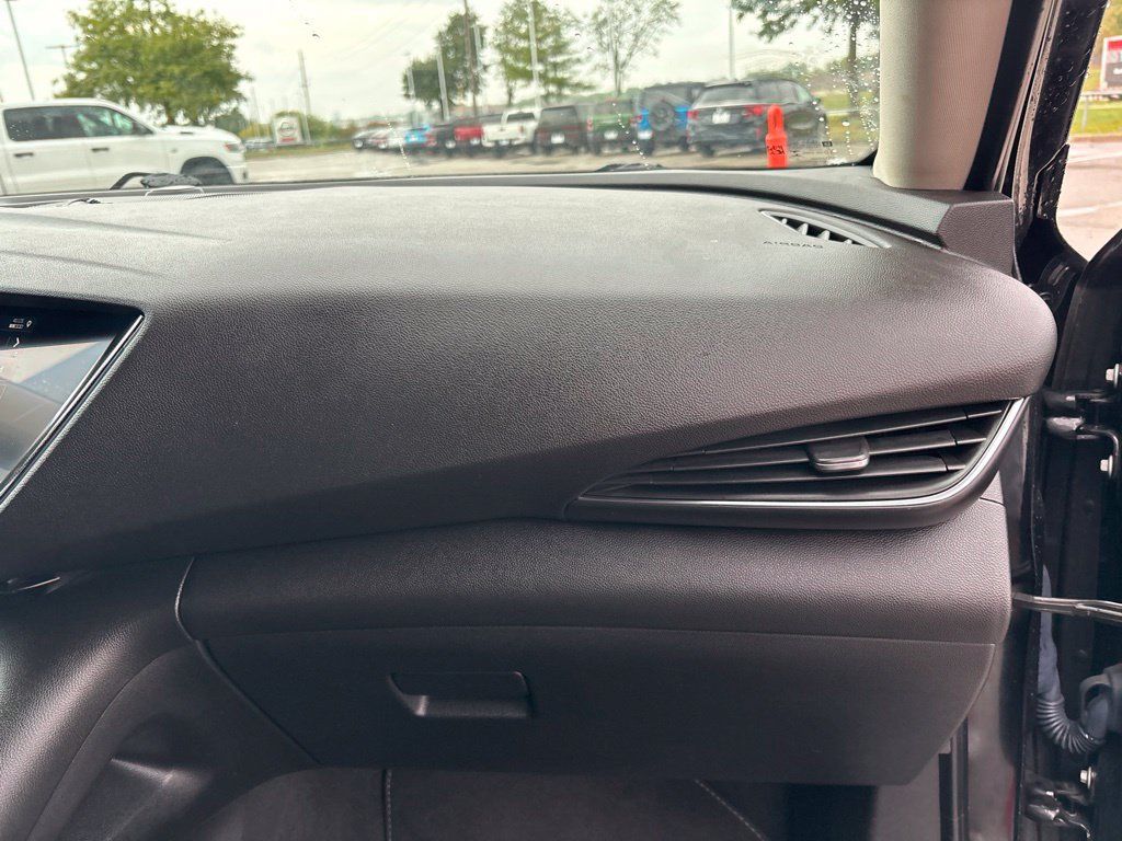 Used 2023 Buick Envision Essence FWD image 30