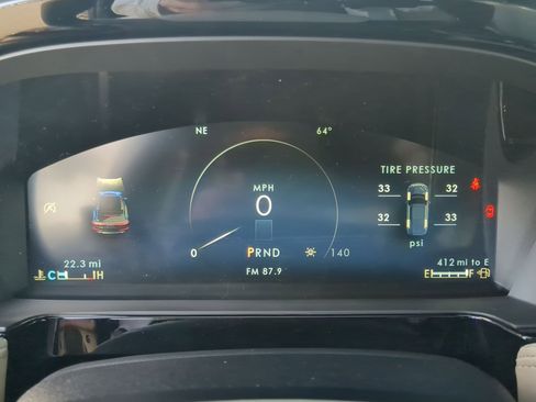 New 2026 Lincoln Corsair Premiere image 14