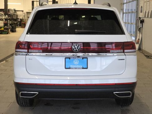 New 2026 Volkswagen Atlas SE image 9