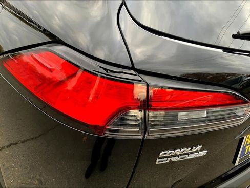 New 2026 Toyota Corolla Cross XLE image 14