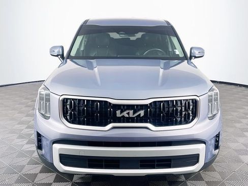 Used 2024 Kia Telluride LX FWD image 3