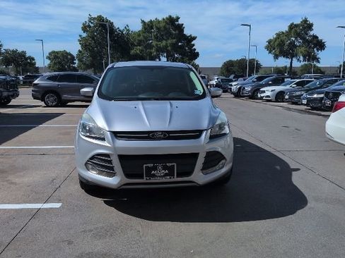 Used 2015 Ford Escape SE FWD image 3