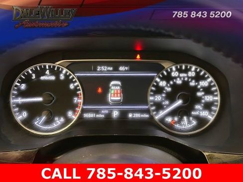 Used 2025 Nissan Pathfinder SV image 10