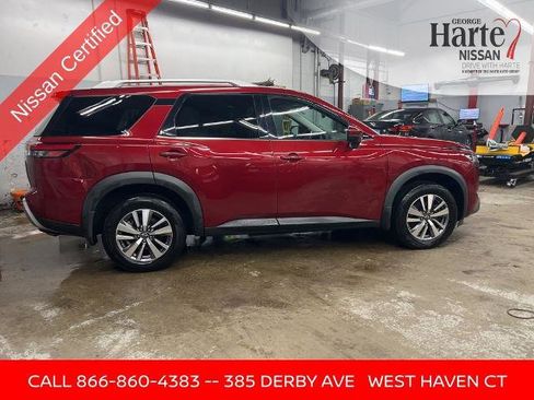 Certified 2022 Nissan Pathfinder SL image 6