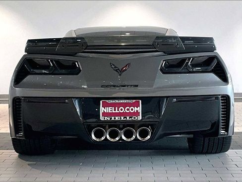 Used 2015 Chevrolet Corvette Z06 w/ 2LZ Preferred Equipment Group image 9