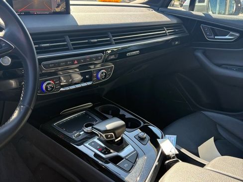 Used 2019 Audi Q7 3.0T Prestige image 11