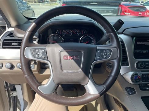 Used 2016 GMC Yukon XL SLT w/ Open Road Package image 9