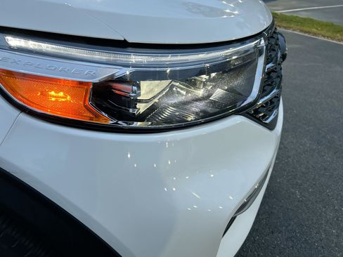 Used 2023 Ford Explorer XLT w/ Equipment Group 202A image 11