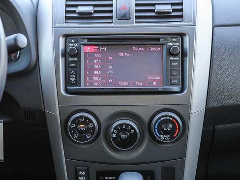 Used 2012 Toyota Corolla S image 14