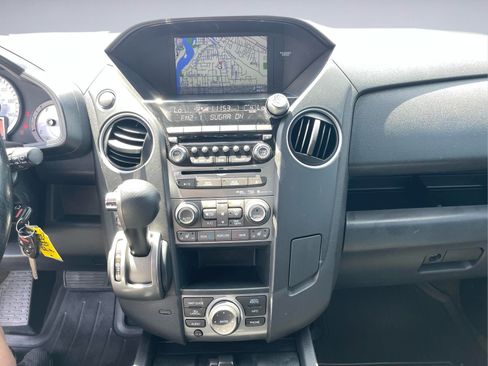 Used 2014 Honda Pilot Touring image 21