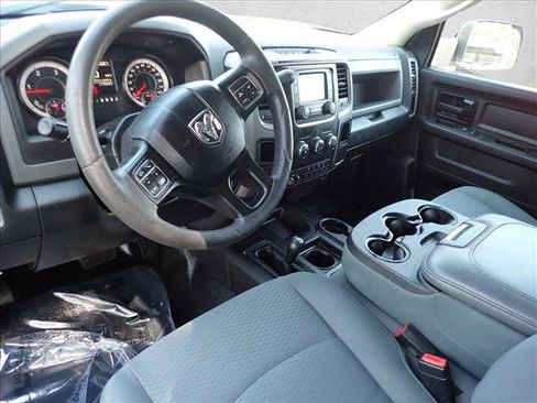 Used 2018 RAM 2500 Tradesman w/ Chrome Appearance Group AWD/4WD image 9