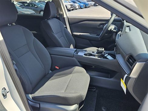 New 2026 Nissan Rogue S image 13