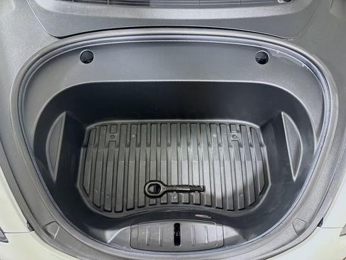 Used 2021 Tesla Model 3 Standard Range Plus image 39