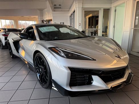 New 2026 Chevrolet Corvette Z06 w/ Z07 Performance Package RWD image 17