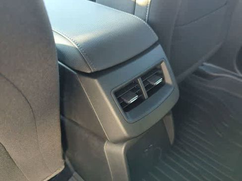 New 2026 Chevrolet Equinox EV LT image 20