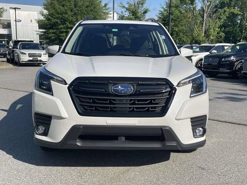 Used 2024 Subaru Forester Premium AWD/4WD image 8