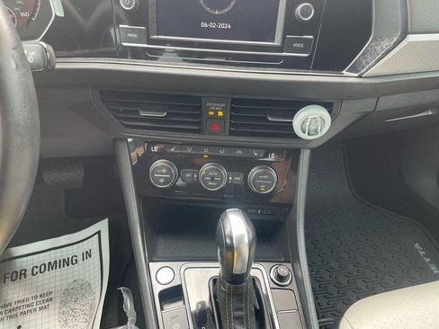 Used 2020 Volkswagen Jetta R-Line image 24