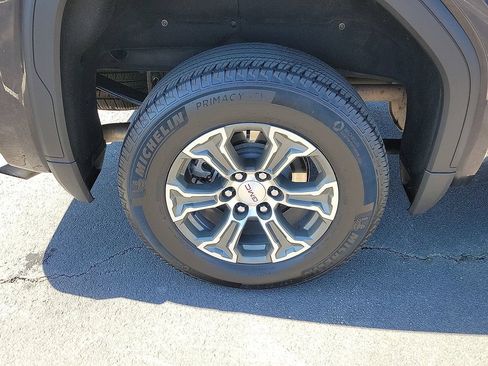 Used 2025 GMC Sierra 1500 SLT AWD/4WD image 7
