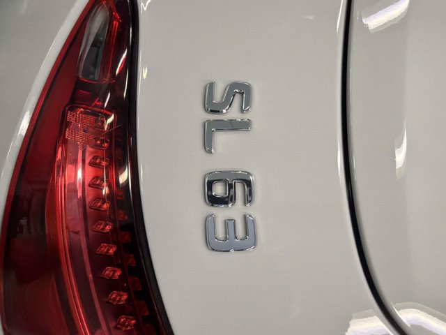 Used 2022 Mercedes-Benz SL 63 AMG 4MATIC image 27
