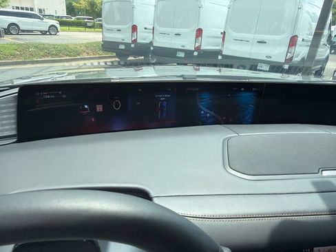 New 2026 Lincoln Navigator L Black Label AWD/4WD image 30