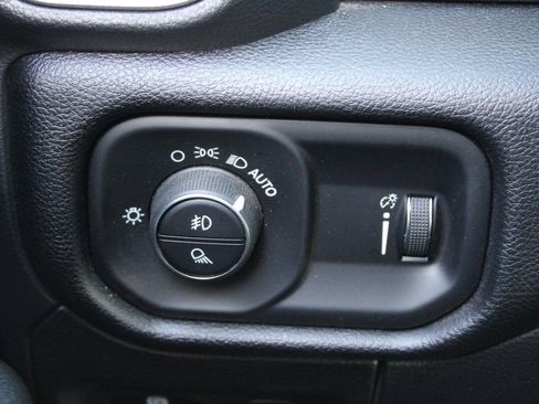 Used 2022 RAM 1500 Big Horn image 12