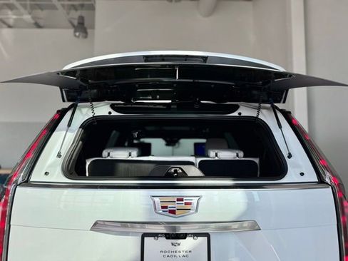 New 2026 Cadillac Escalade Platinum Luxury w/ LPO, Floor Liner Package AWD/4WD image 45