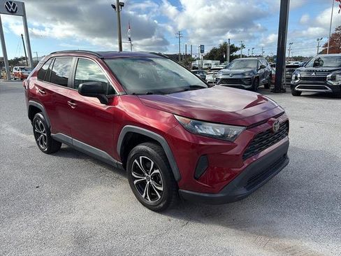 Used 2019 Toyota RAV4 LE image 8
