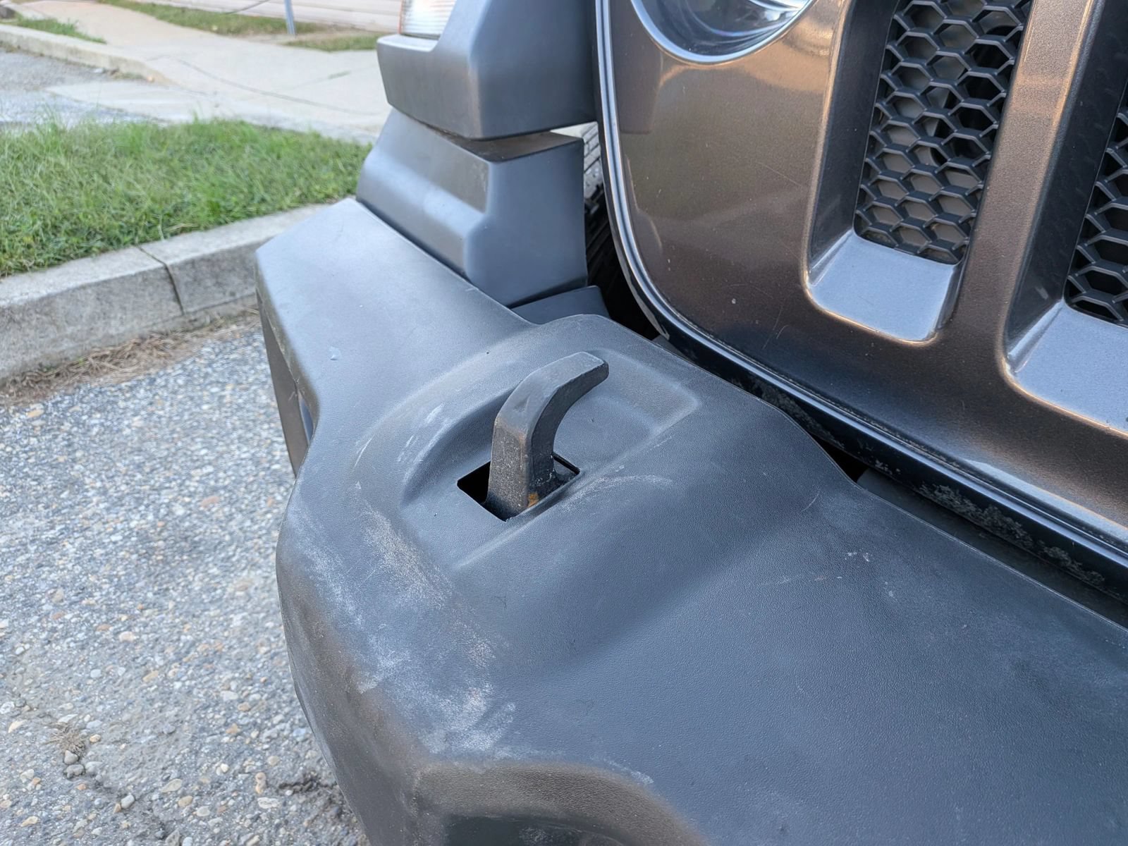 Used 2018 Jeep Wrangler Unlimited Sport S AWD/4WD image 11
