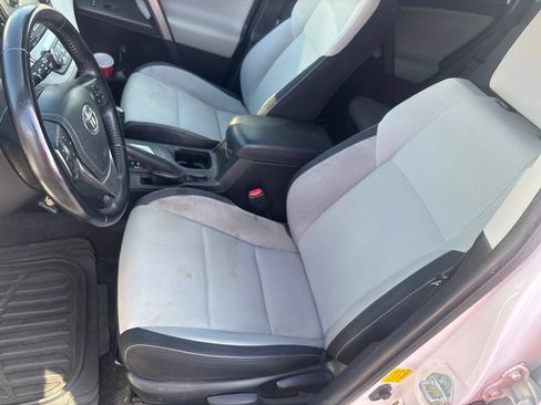 Used 2016 Toyota RAV4 XLE FWD image 21
