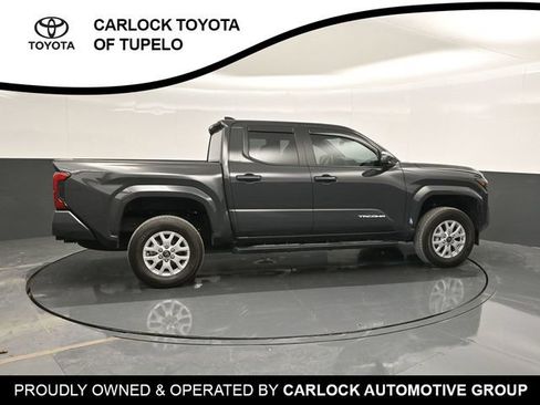 Used 2025 Toyota Tacoma SR5 RWD image 4