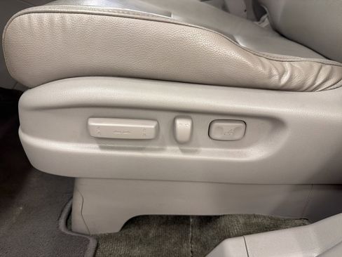 Used 2015 Honda Odyssey EX-L image 27
