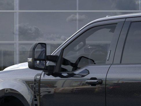 New 2026 Ford F250 XLT w/ XLT Premium Package image 20