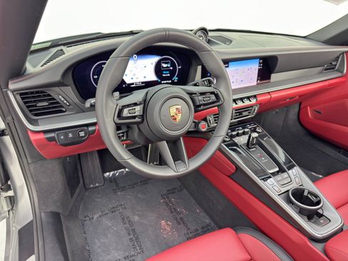 Used 2025 Porsche 911 Carrera RWD image 12